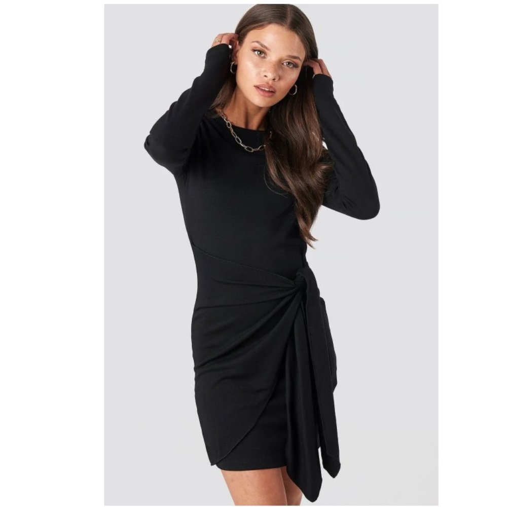 NA-KD Belted Long Sleeve Mini Dress